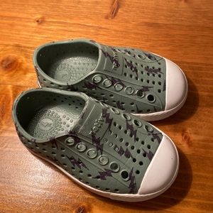 native shoes for baby |  green with lightning ⚡️pattern size 4